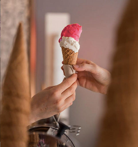 Glace-Lieferservice: Sommerlaune auf dem Sofa