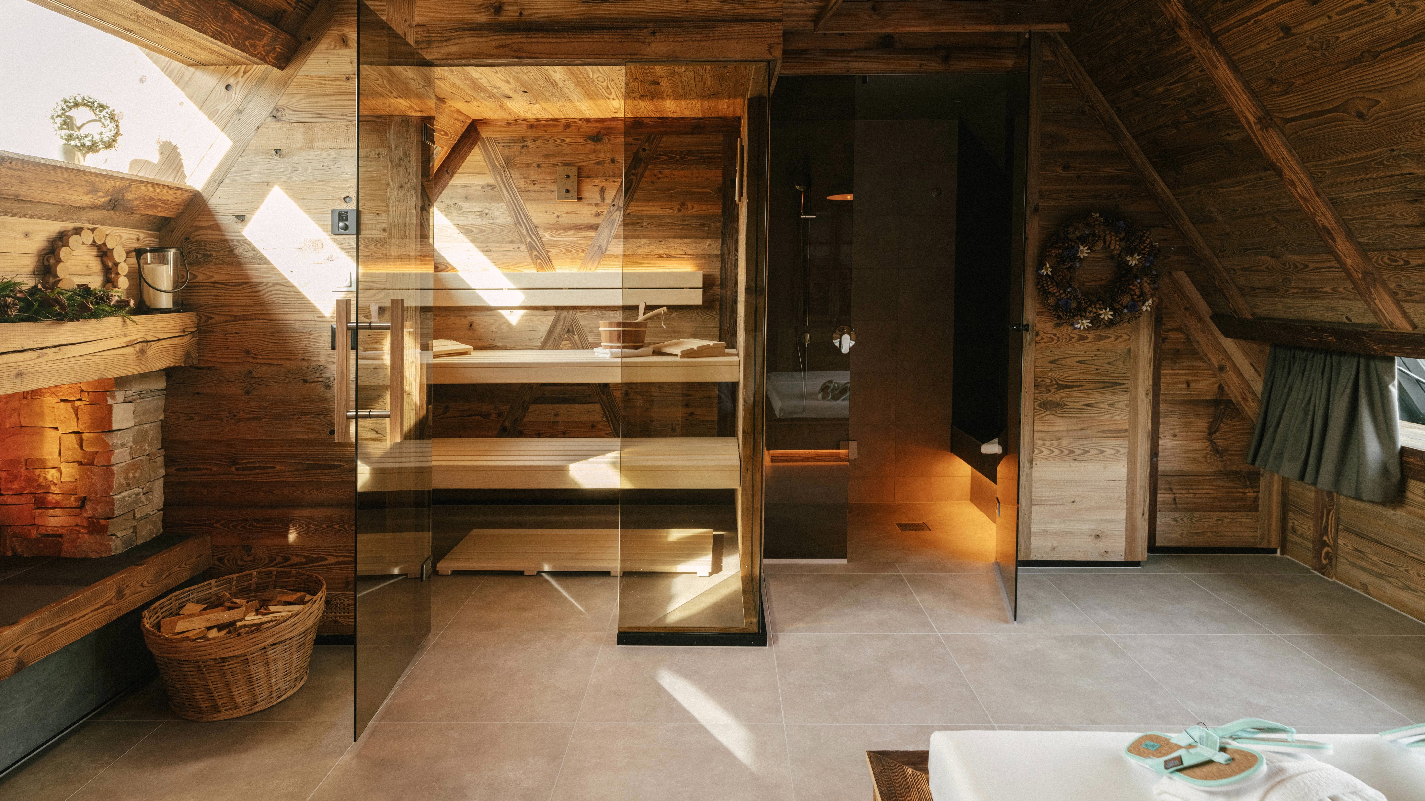 1 Nacht Wellness-Suite im Deltapark Vitalresort gewinnen